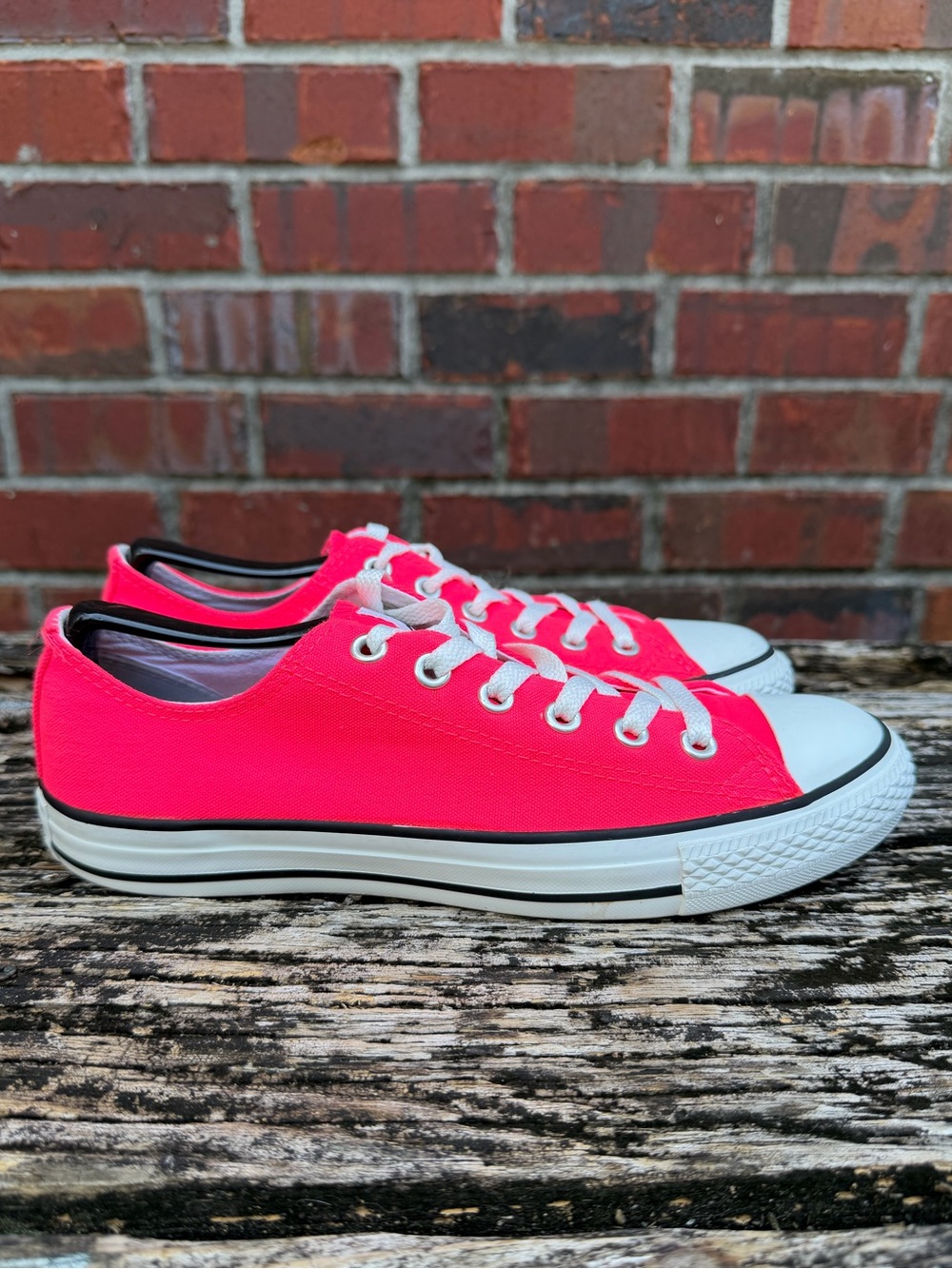 Converse Chuck Taylor All Star Unisex M-7 W-9 Pink Low Top Canvas Sneakers X2 - Picture 4 of 14